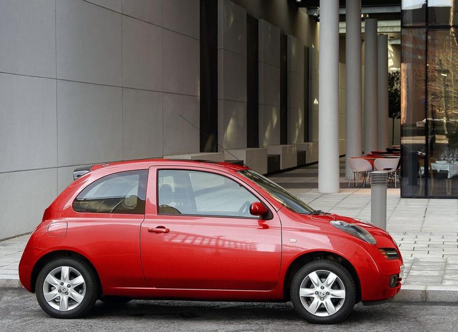  Nissan Micra 3-Door 2003 года  (UK) (фото 9 из 10)